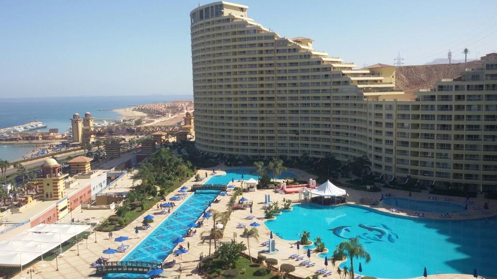 Porto Sokna With Sea View Pyramids Apartments Family Only 아인 수크나 외부 사진